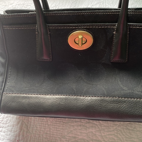 Coach handbag - Picture 2 of 4